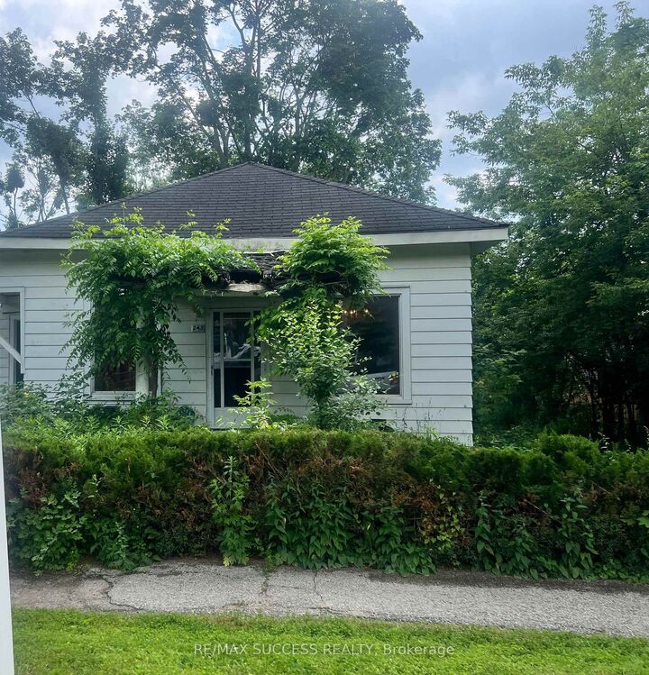 Property Photo: 243 Harvey Street W ON L3V 3M5