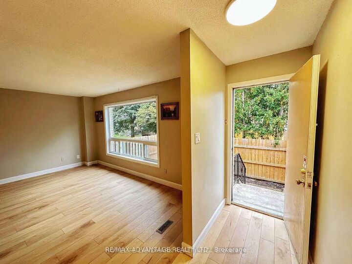 Property Photo:  550 Second Street 45  ON N5V 3S3 