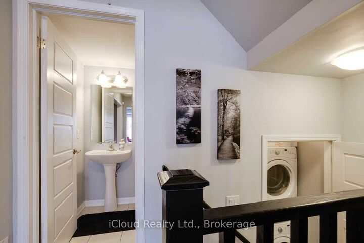 Property Photo:  6 Suitor Court  ON L9T 8S3 