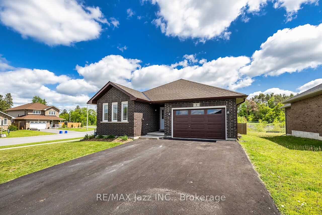 Property Photo: 1 Millpond Lane ON K0L 2V0
