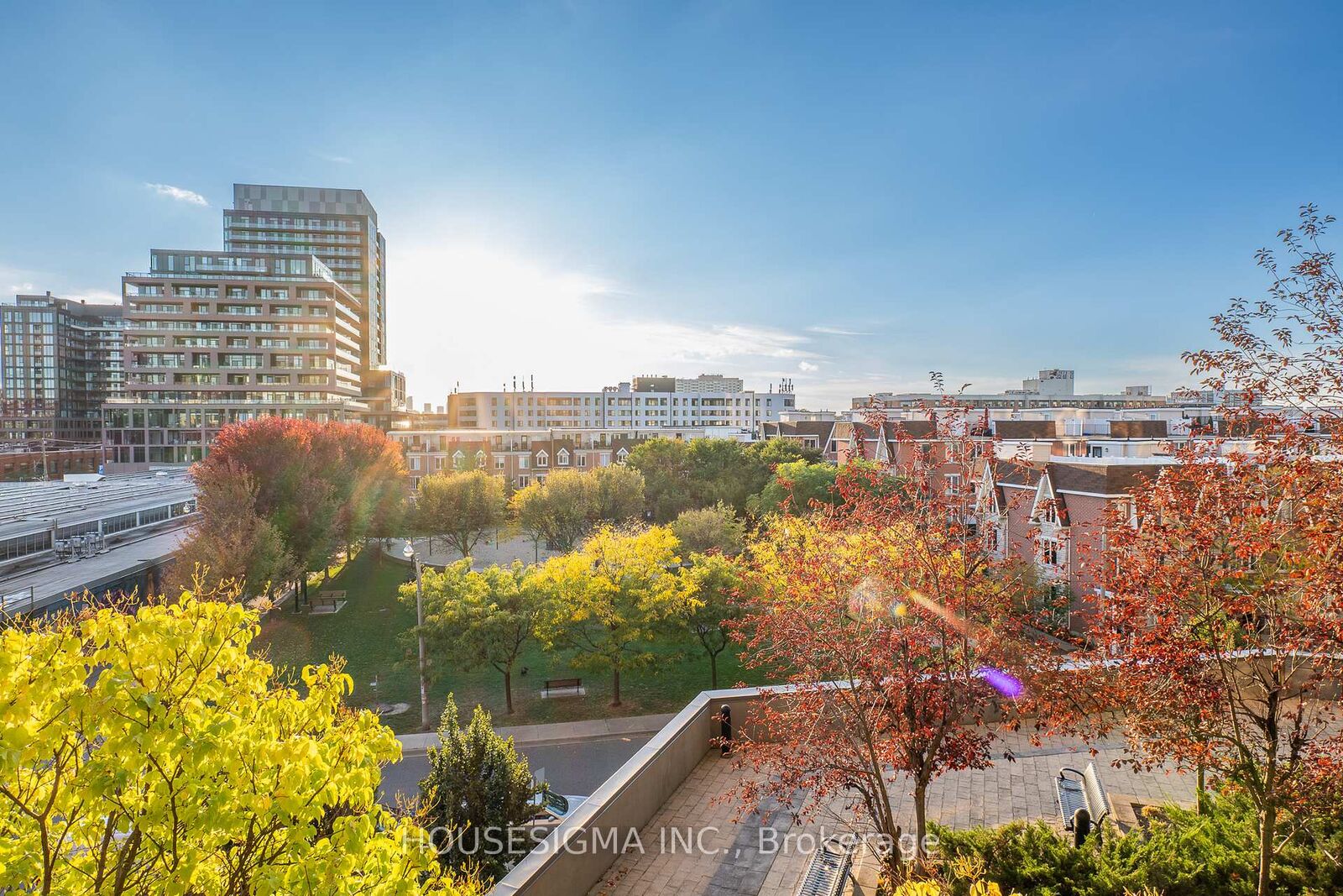Property Photo:  38 Joe Shuster Way 508  ON M6K 0A5 
