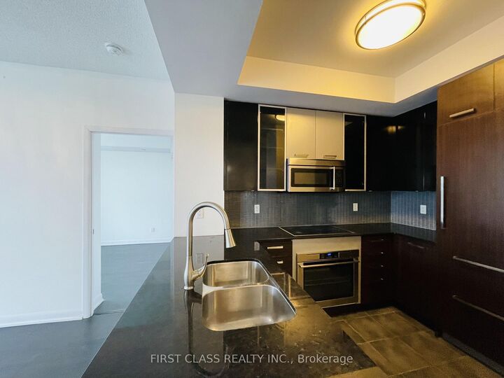 Photo de la propriété:  5168 Yonge Street Ph305  ON M2N 5P6 
