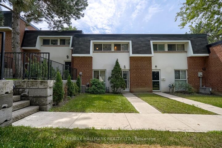 Property Photo:  94 George Henry Boulevard 24  ON M2J 1E7 