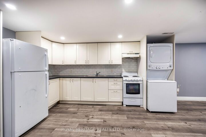 Property Photo:  1041 Barnardo Avenue 2  ON K9H 5W9 