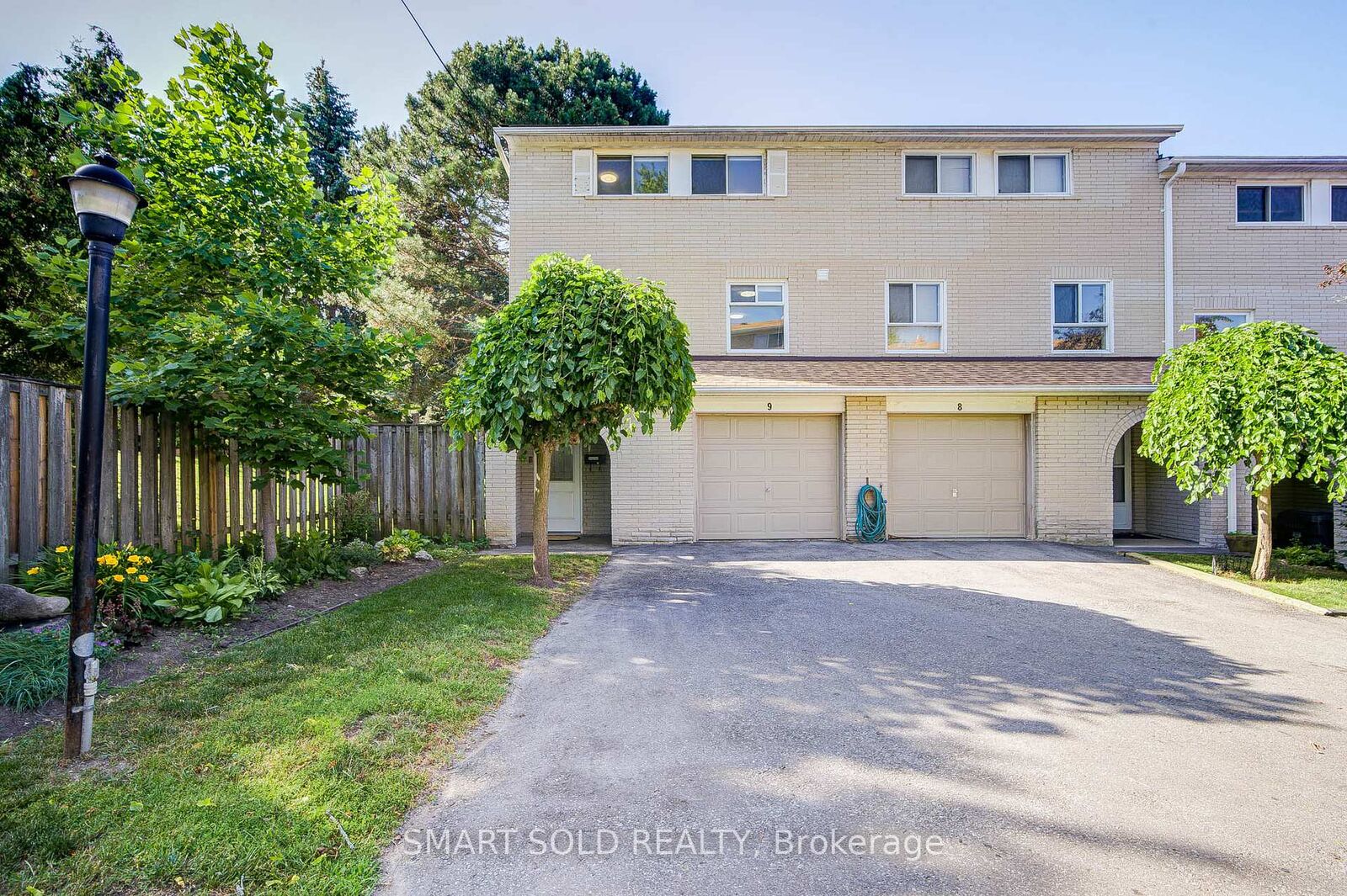 Property Photo: 81 Rameau Drive 9 ON M2H 1T6