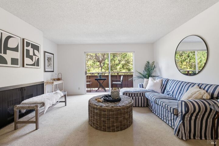 Property Photo:  81 Corte Lenosa D  CA 94904 
