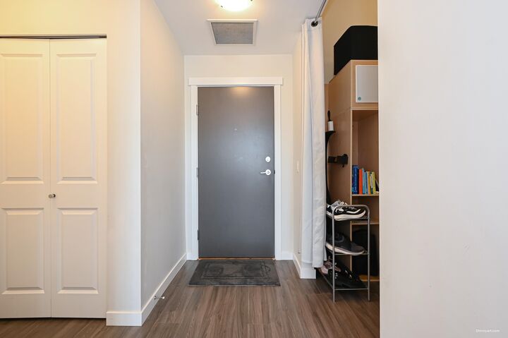 Property Photo: 9551 Alexandra Road 427 BC V6X 0S6