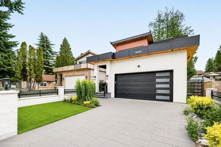 Property Photo: 11688 96 Avenue BC V4C 3W7