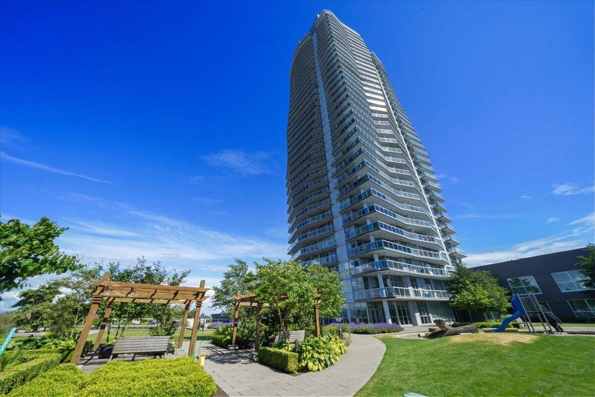 Property Photo:  11967 80 Avenue 3309  BC V4C 0E2 
