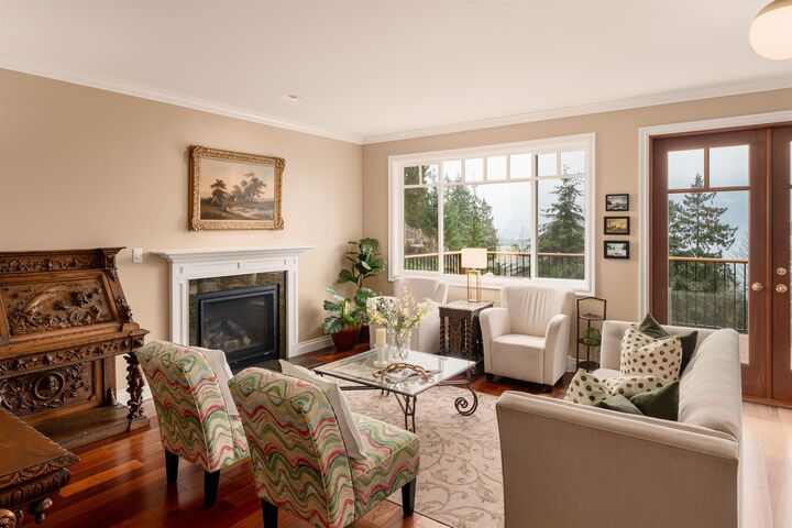Property Photo: 947 Village Drive BC V0N 1G1