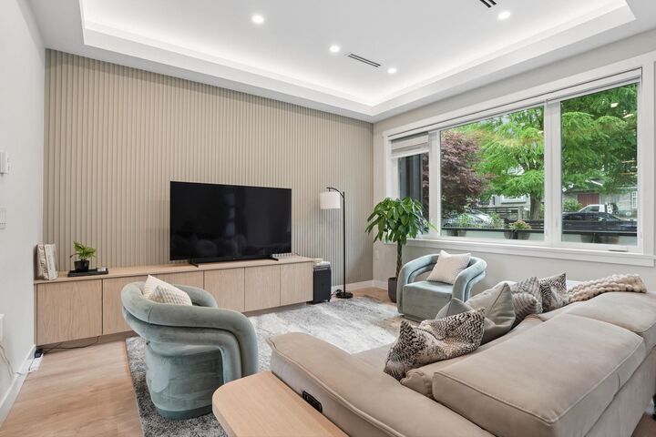 Property Photo: 1889 E 34th Avenue BC V5P 1A5