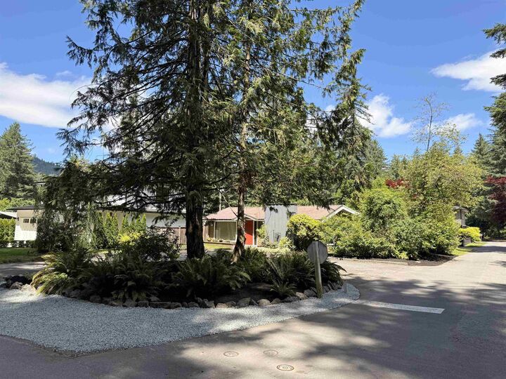 542 Park Drive — photo 1