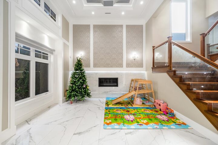 Property Photo: 7751 Eperson Road BC V7C 2K5