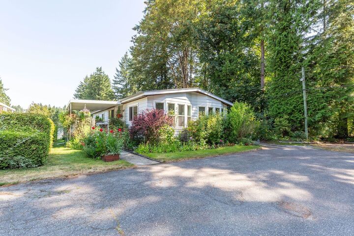 Property Photo: 20071 24 Avenue 204 BC V2Z 2A1