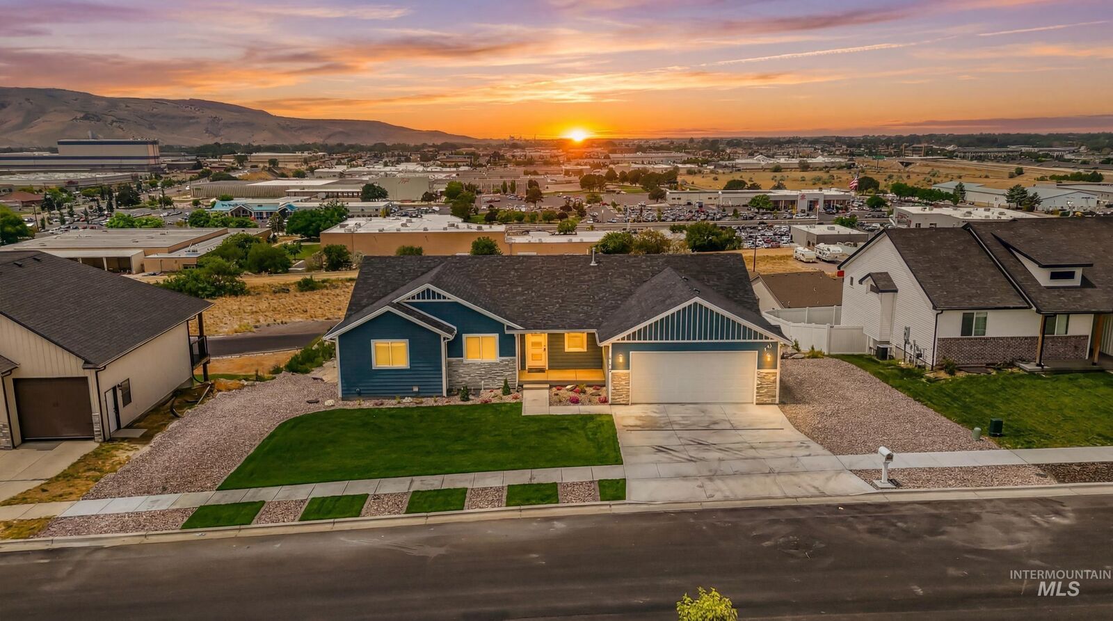 Property Photo:  1114 Dolostone Dr  ID 83201 