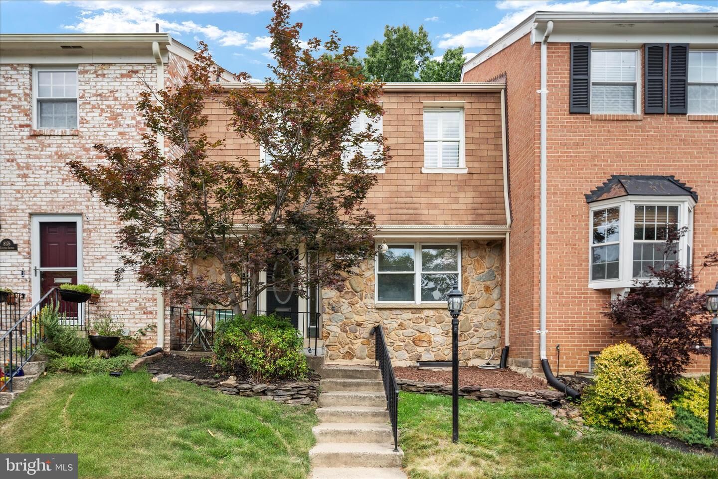 Property Photo: 8174 Electric Avenue VA 22182