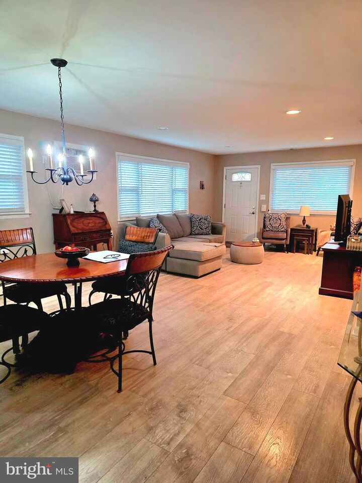 Property Photo:  9 Bolans Court  NJ 08757 