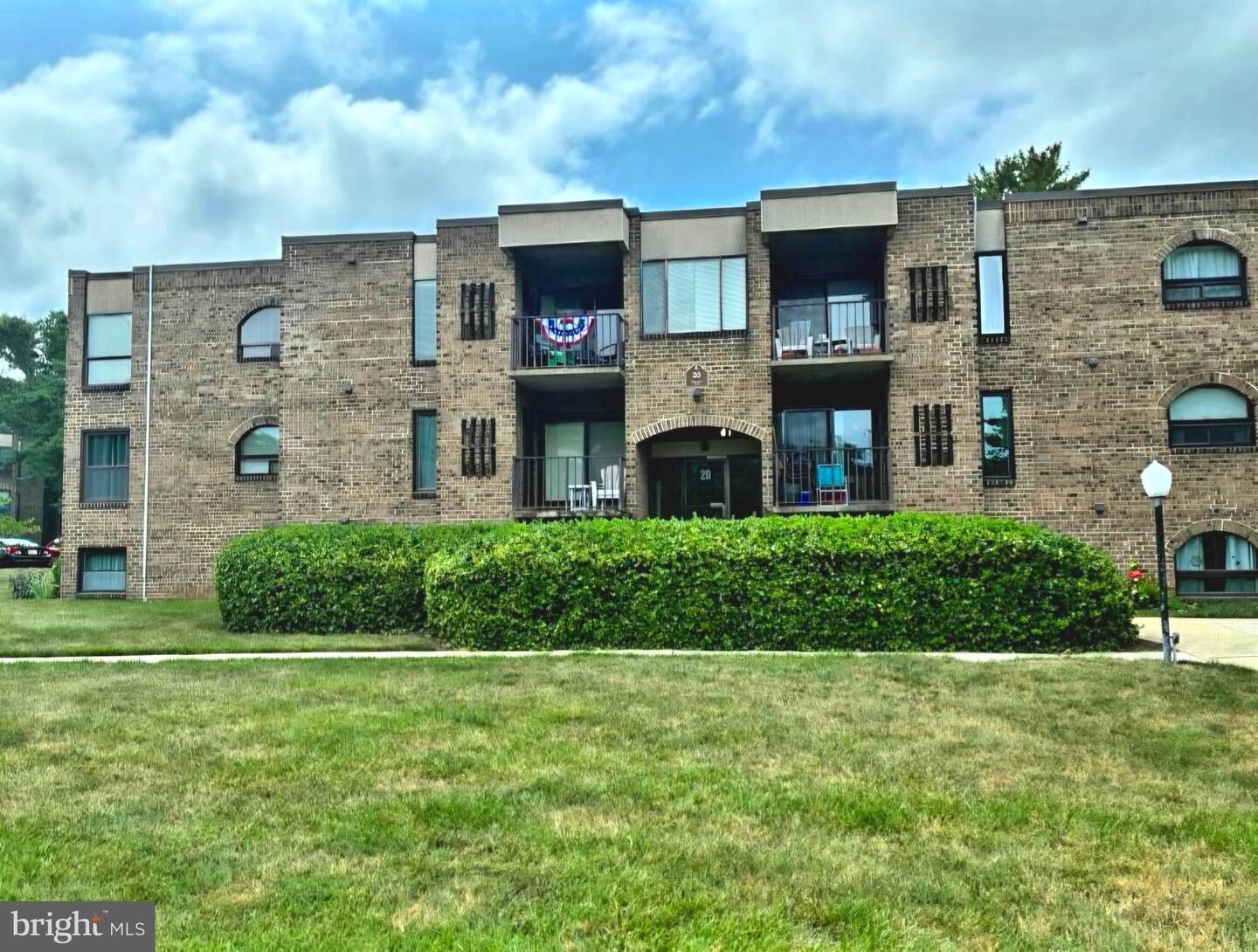 Property Photo: 20 Silverwood Circle 5 MD 21403