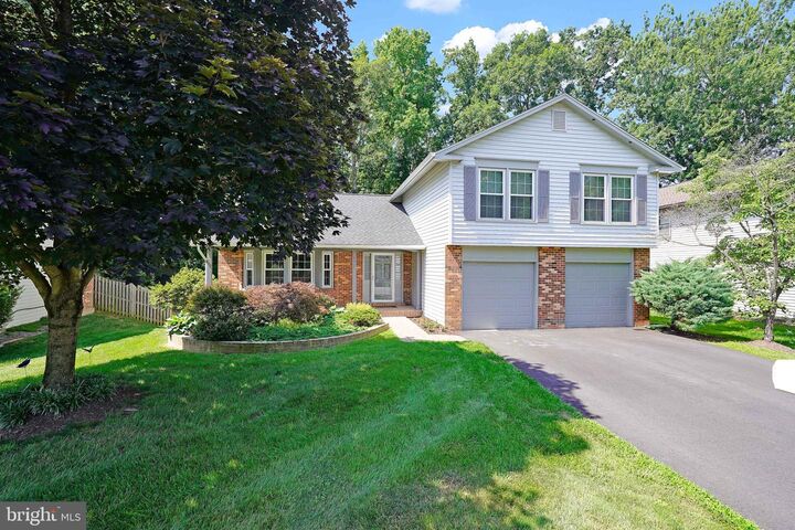 Property Photo: 9617 Waterline Drive VA 22015