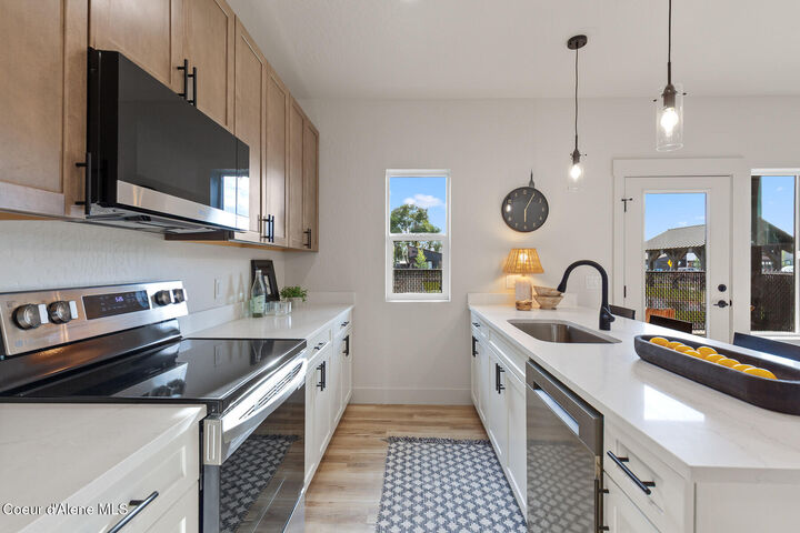 Property Photo:  425 N Wylder Lp  ID 83854 
