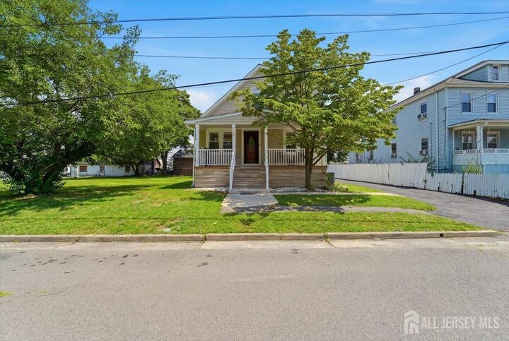 Property Photo:  409 Hancock Street  NJ 07080 