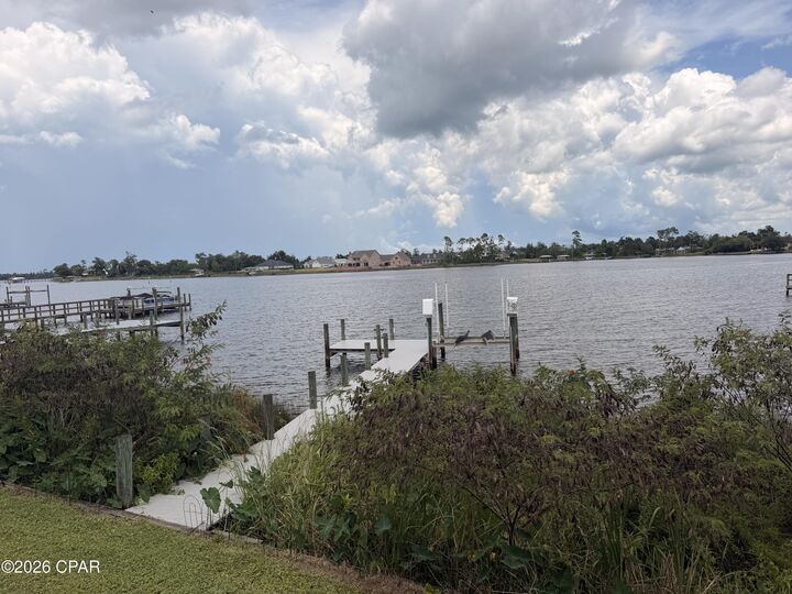 Property Photo: 2516 Country Club Drive FL 32444