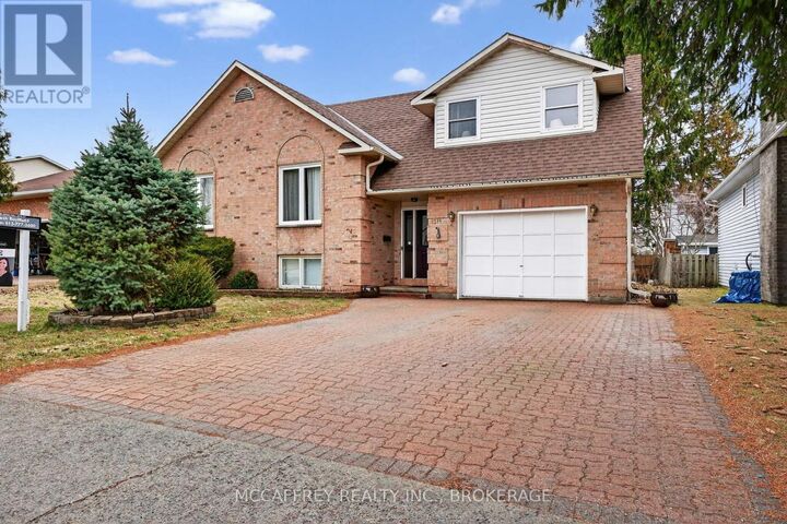 Property Photo: 1311 Cuthbertson Avenue ON K6V 6Y2