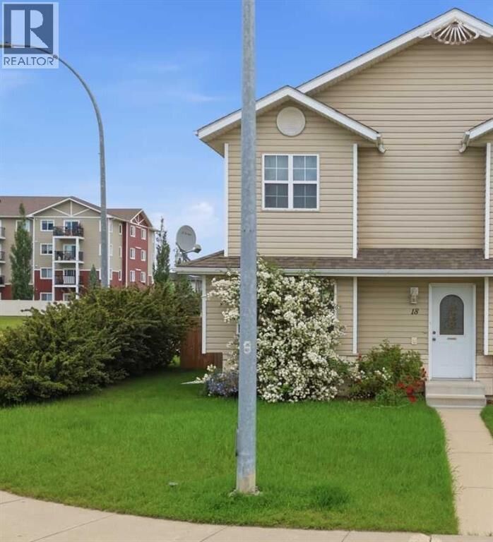 Property Photo:  18 Terrace Heights Drive  AB T4L 0J2 