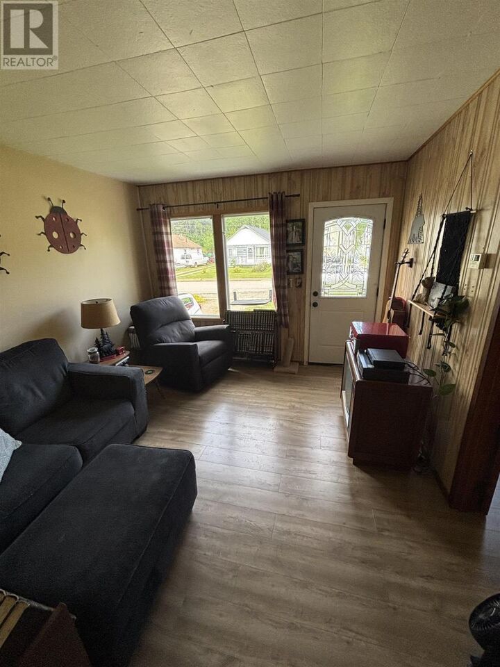 Property Photo: 209 Fotheringham Ave. ON P0T 1C0