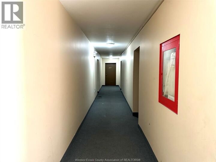 Property Photo:  2035 University Avenue West 307  ON N9B 1E1 
