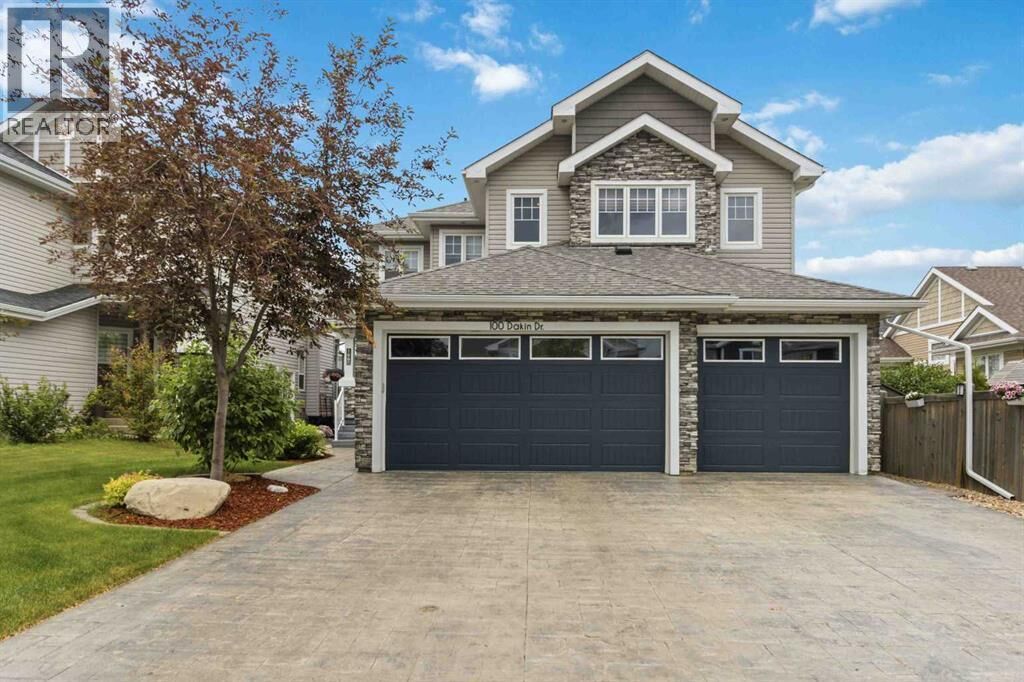 Property Photo:  100 Dakin Drive  AB T9K 0Y5 