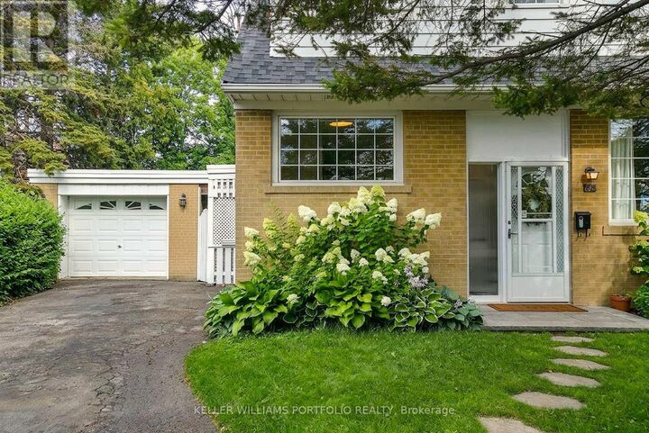 Property Photo: 88 Sabrina Dr Drive ON M9R 2J9