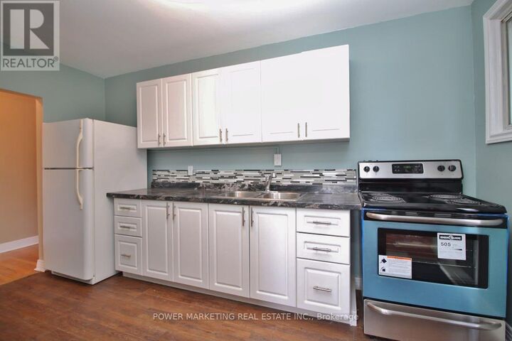 Property Photo:  885 Maitland Avenue  ON K2A 2S4 