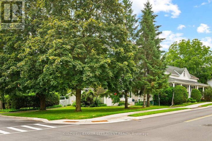 Property Photo: 36 Craig Street ON K7H 1Y2
