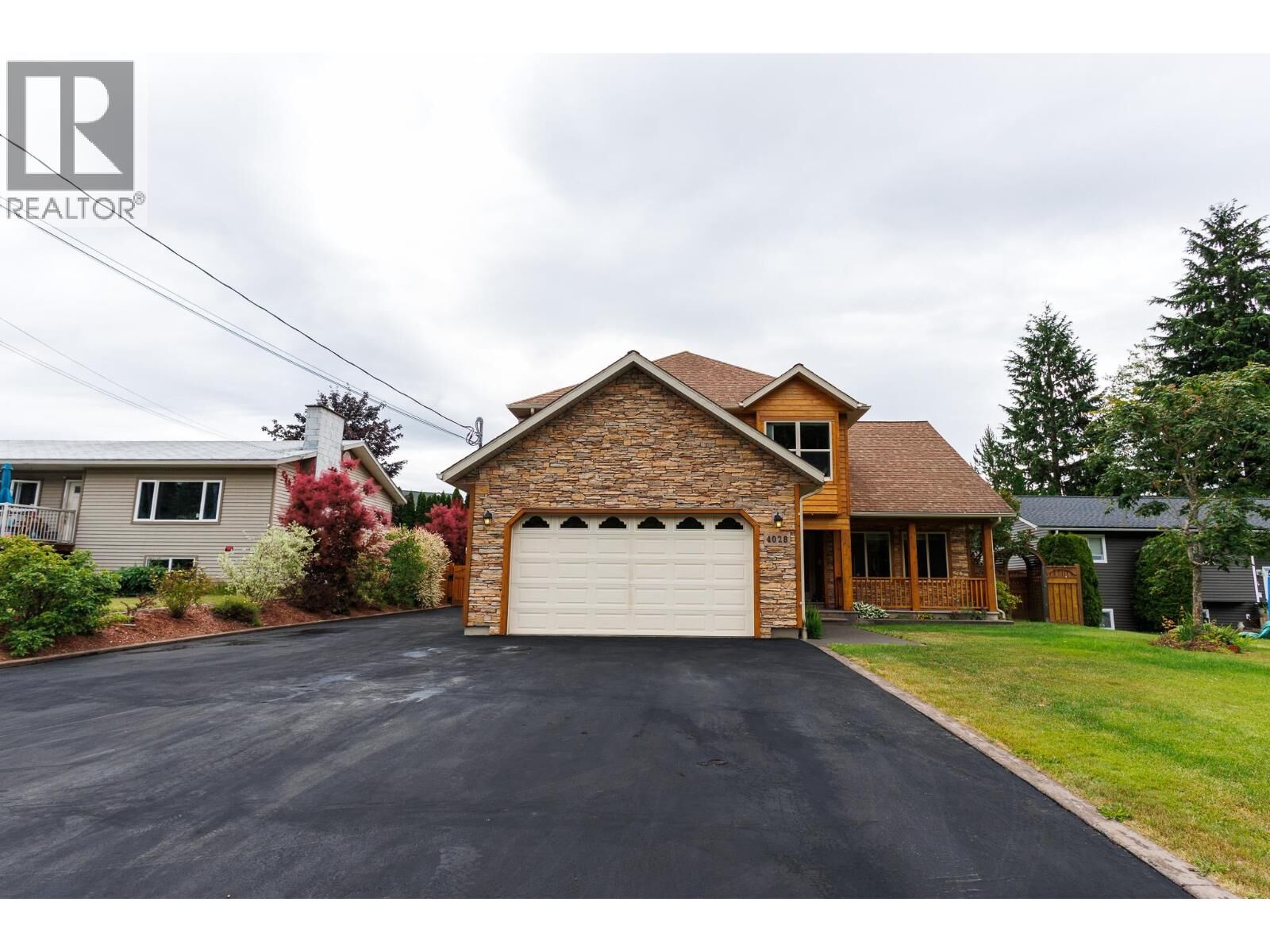 Property Photo: 4028 Munroe Street BC V8G 3C5
