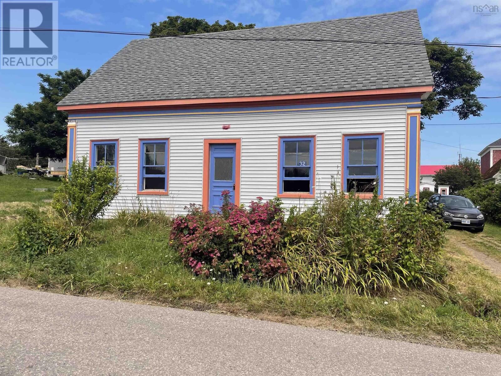 Property Photo:  32 Wellington Street  NS B0V 1H0 