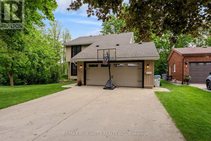 Property Photo: 177 Toronto Street ON N0K 1N0