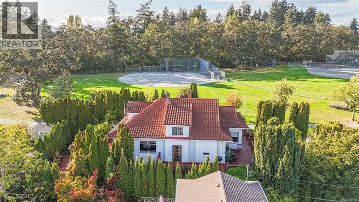 Property Photo:  1295 Santa Rosa Avenue  BC V8Z 2V5 
