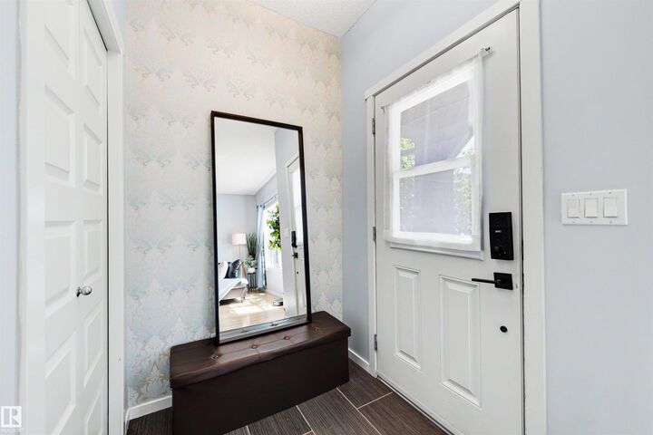 Property Photo: 1522 Chapman Way SW AB T6W 0Y9