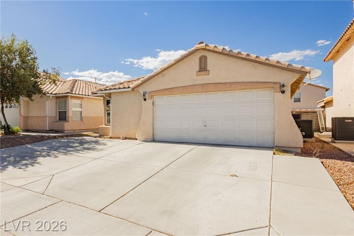 Property Photo: 5582 Henshaw Avenue NV 89118