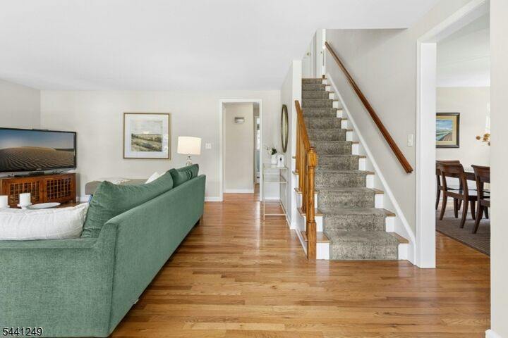 Property Photo:  922 Cleveland Ave  NJ 07090 