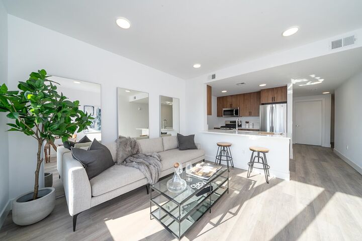 Property Photo: 1410 Palisade Ave 202 NJ 07087