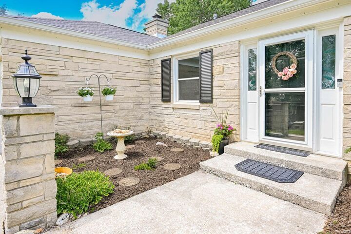 Property Photo:  1515 E Dunstan Drive  IN 47401 