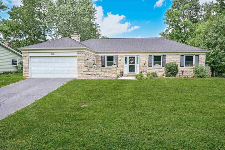 Property Photo: 1515 E Dunstan Drive IN 47401
