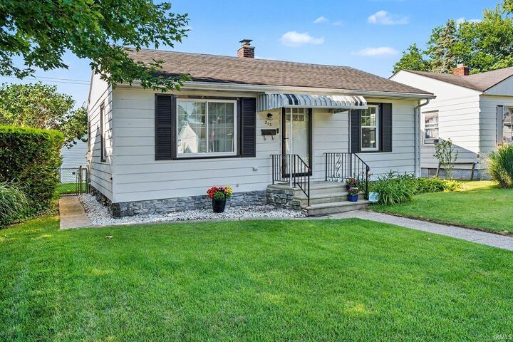 Property Photo: 213 E Lowell Avenue IN 46545-6335