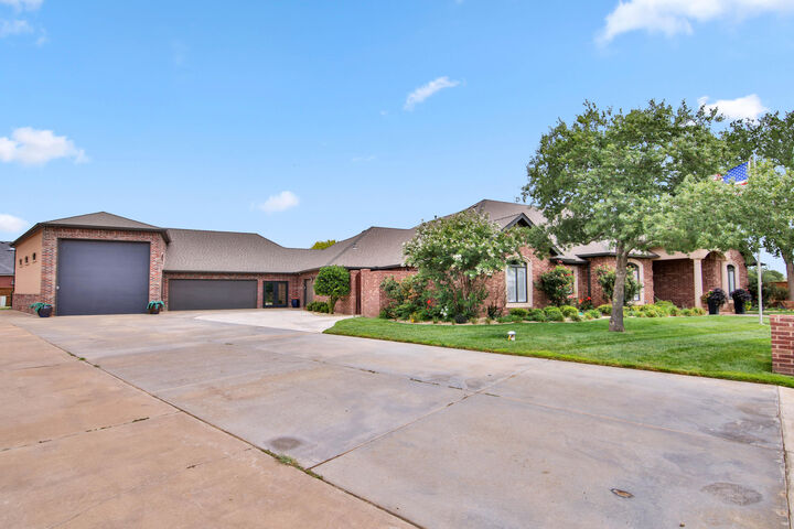 Property Photo:  8302 County Road 6920  TX 79407 