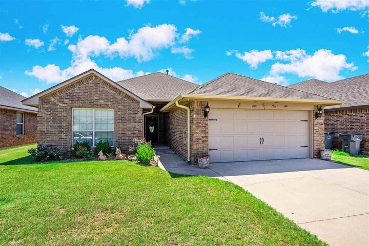 Property Photo:  2216 SW Edinburough Dr  OK 73505 