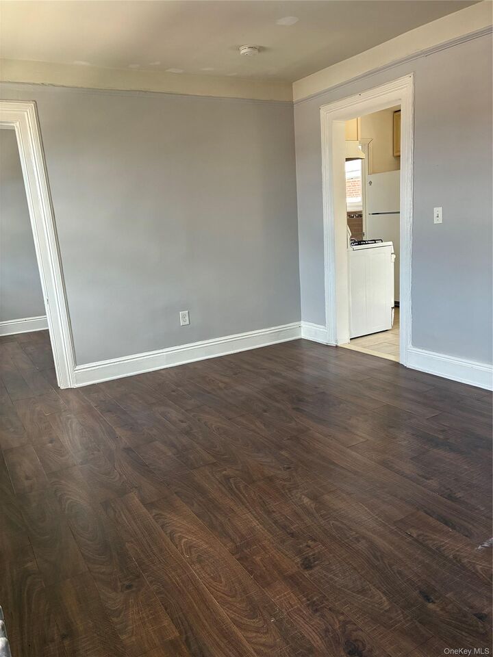 Property Photo:  4312 23rd Avenue 3  NY 11105 