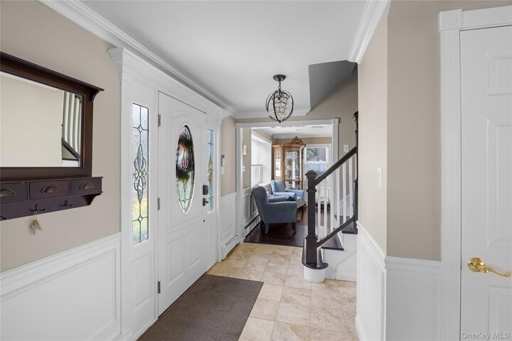 Property Photo: 6 Stratton Lane NY 11790
