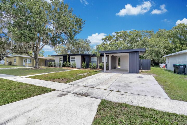 Property Photo:  1007 Egan Drive  FL 32822 